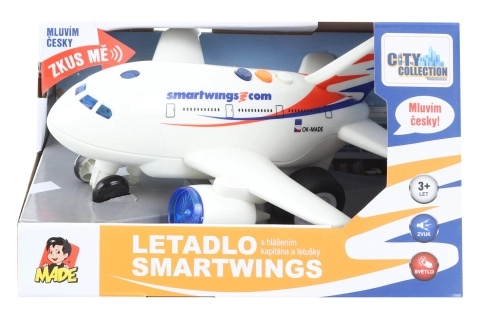 Avion Smartwings avec annonces du capitaine et de l'hôtesse de l'air