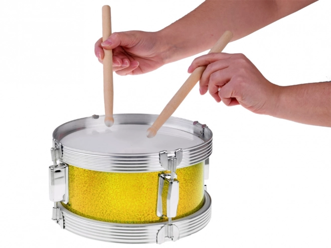 Tambour avec cerceau en métal et baguettes