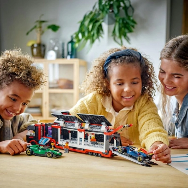 LEGO® City 60445 Camion F1® avec voitures F1® RB20 et AMR24