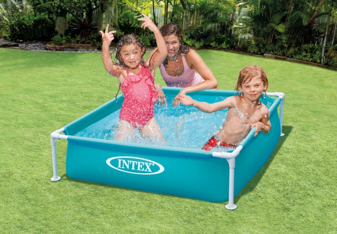 Piscine pour enfants avec cadre