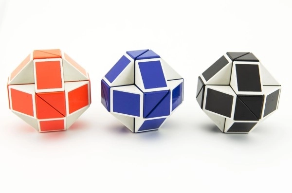 Rubik's Twist Serpent magique coloré 26 cm