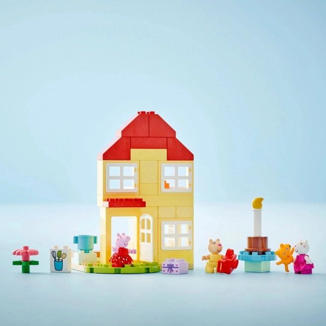 LEGO DUPLO 10433 Peppa Pig et la maison d'anniversaire