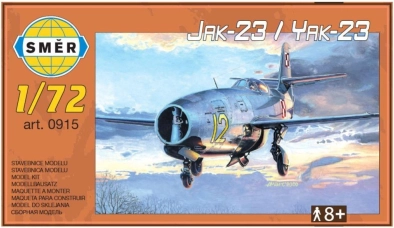 maquette en plastique de l’avion Yakovlev Yak-23