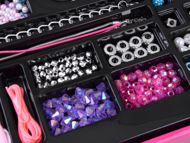 Ensemble de pendentifs et perles pour bracelets