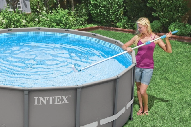 Brosse Intex pour le nettoyage de la piscine arrondie