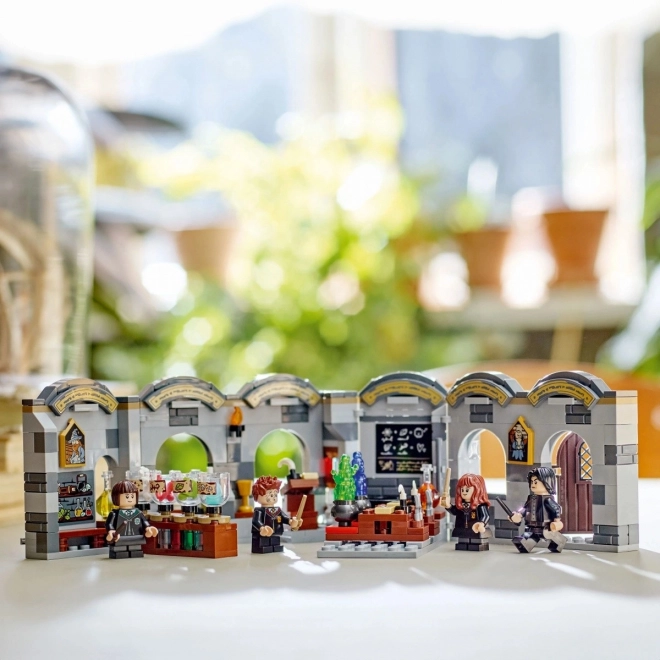 LEGO Harry Potter 76431 Château de Poudlard : Cours de potions