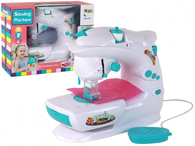 Machine à coudre pour enfants comme une vraie blanche avec piles