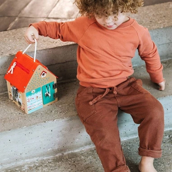 Lilliputiens – maison en bois avec verrous