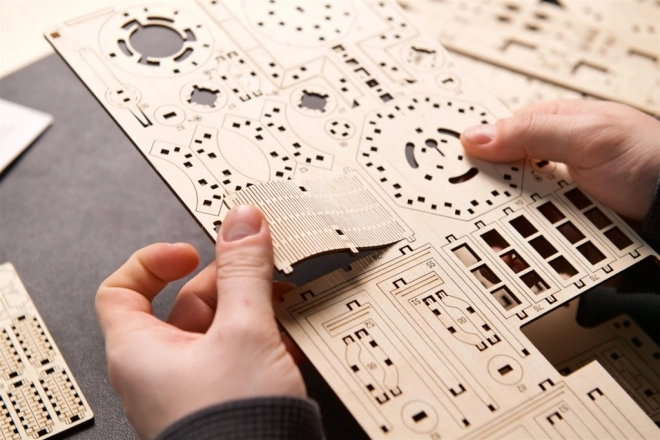 Puzzle mécanique en bois Maják Split Rock 3D