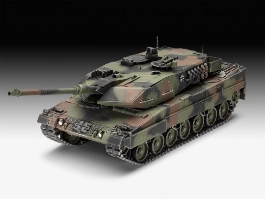 Modèle en plastique Leopard 2A6/A6NL