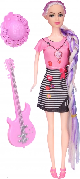 Poupée avec guitare