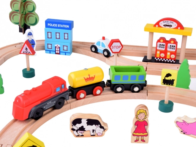 Train en bois avec locomotive et figurines