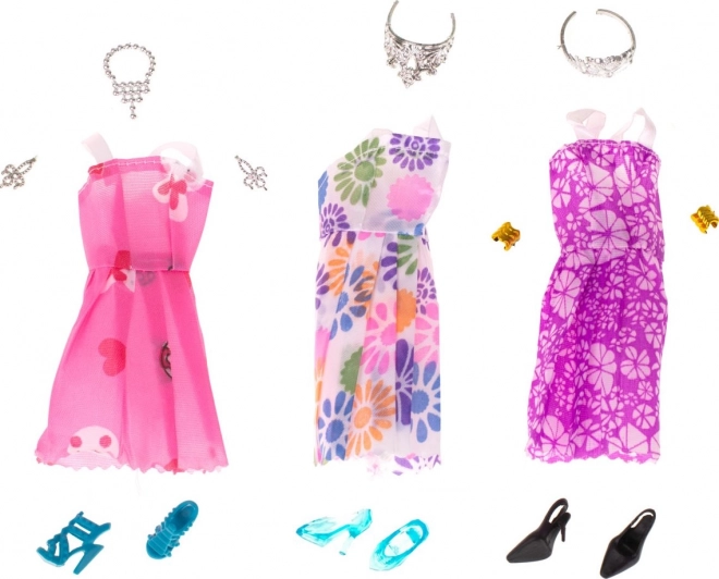 Ensemble de vêtements et d'accessoires pour poupées - 43 pièces