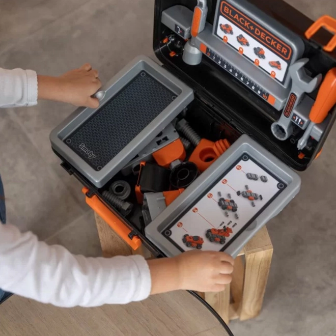 Boîte à outils Black + Decker