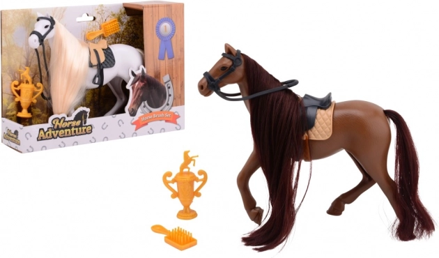 Cheval avec crinière à coiffer