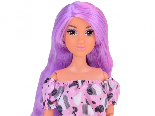 Anlily poupée avec de longs cheveux pastels en jeans