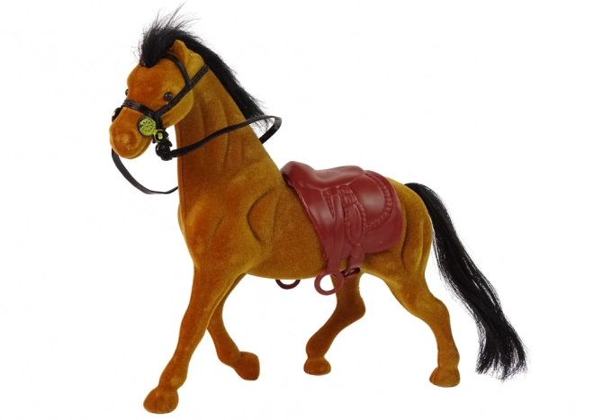 Figure cheval en velours brun de ferme