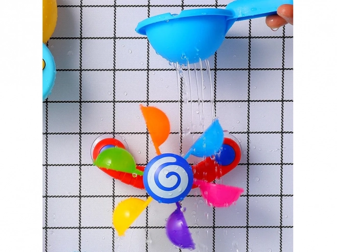 Moulin à eau coloré pour le bain des enfants