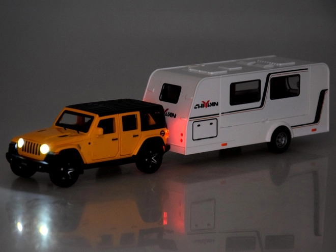 Voiture tout-terrain et caravane pour les vacances