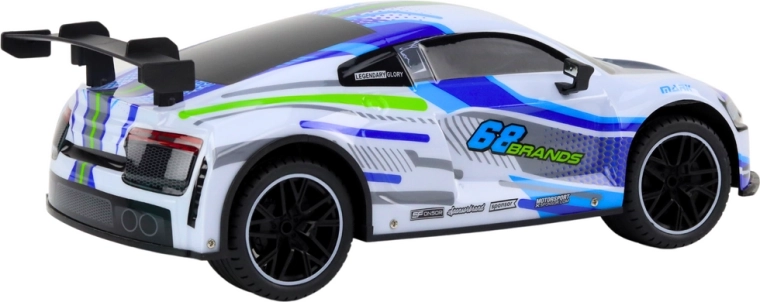 Phares LED et design sportif