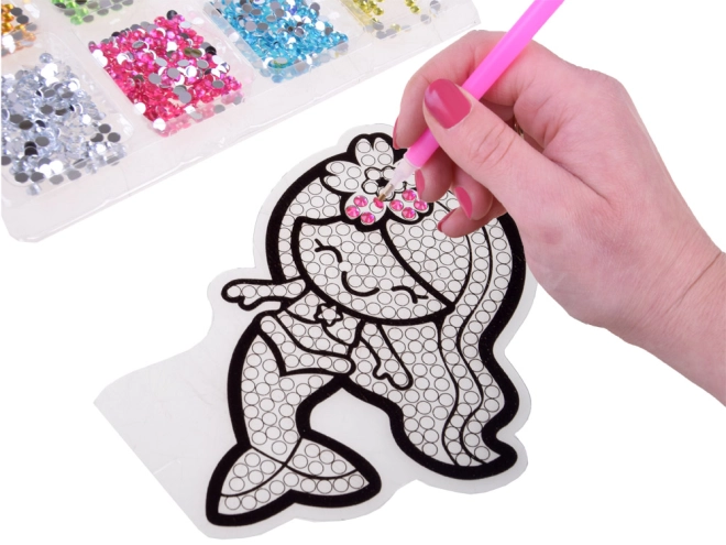 Application facile des strass pour un rendu parfait