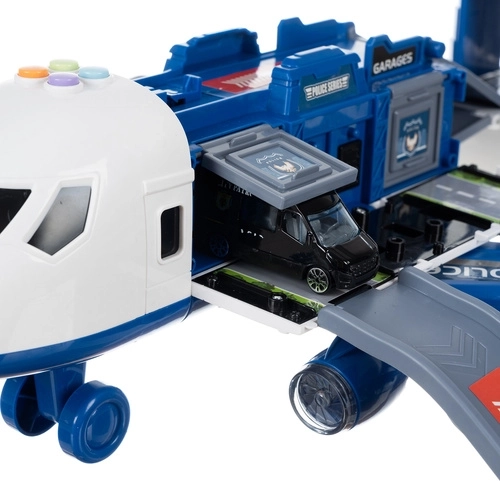 Avion ouvrant avec parking et rampes