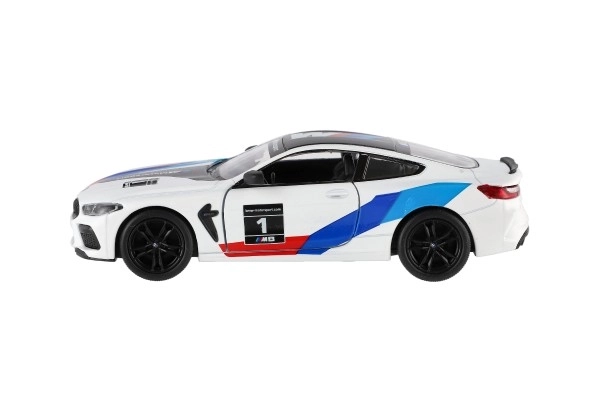 Voiture Kinsmart BMW M8 Competition Coupé 1:38 métal/plastique 12,5cm 4 couleurs à rétrofriction 12pcs en boîte