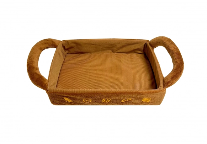 Panier réaliste avec pâtisseries