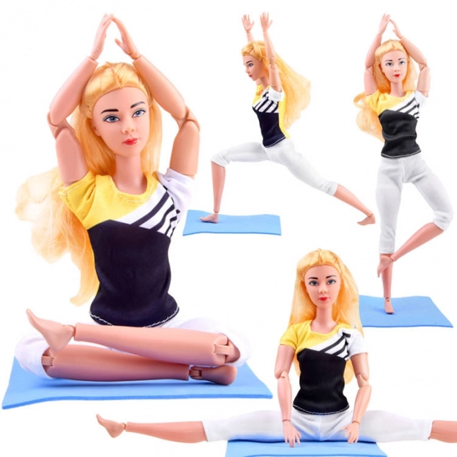 Marionnette gymnaste pratiquant le yoga et le fitness