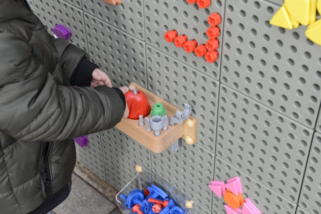 Masterkidz ensemble d’outils avec perceuse et 8 éléments pour tableau scientifique-créatif STEM