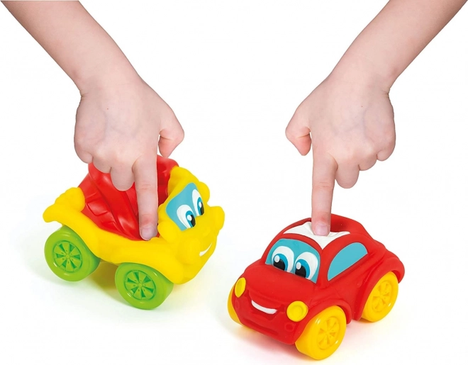 Voitures en peluche pour enfants