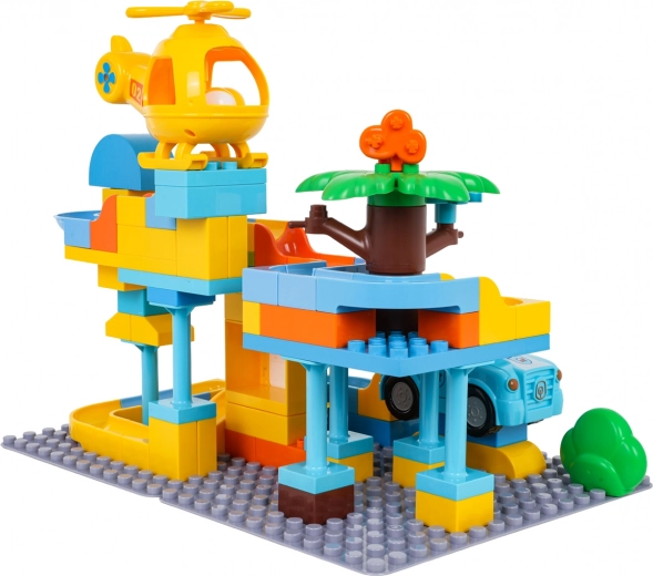 Hélicoptère et petite voiture avec ouvertures pour les balles