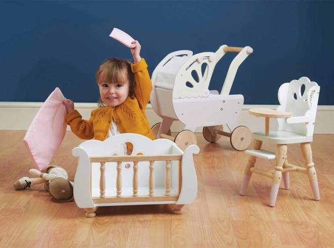 Lit en bois pour poupées Le Toy Van