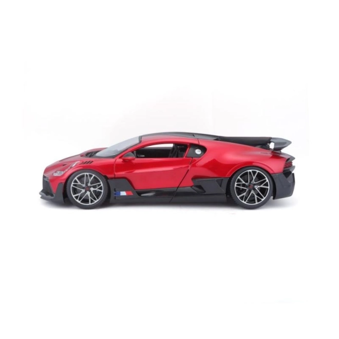 Modèle Bburago Bugatti Divo rouge 1:18