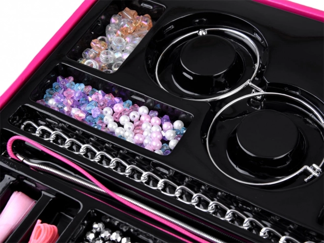 Ensemble de pendentifs et perles pour bracelets