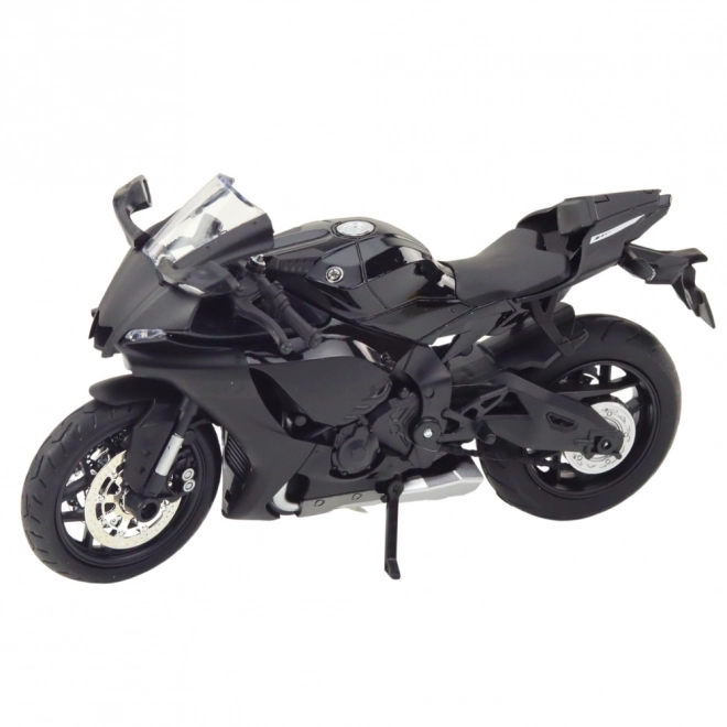 Modèle de moto sportive noir avec des éléments métalliques 1:12