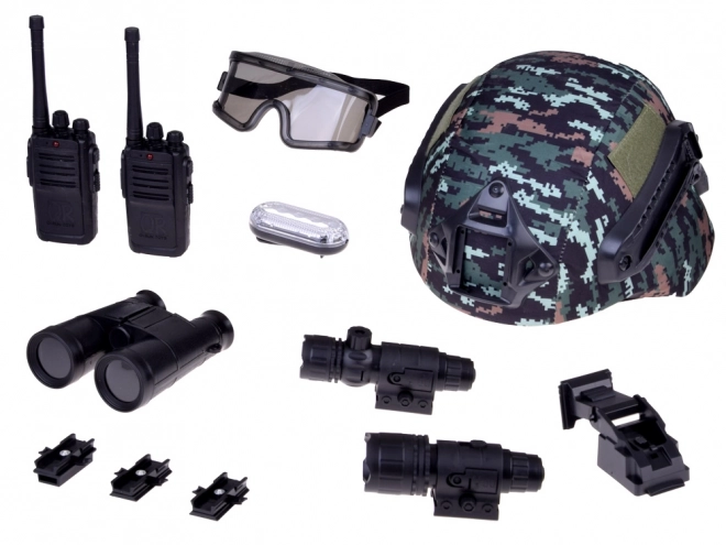 Ensemble d'équipement militaire avec casque, jumelles et talkie-walkie