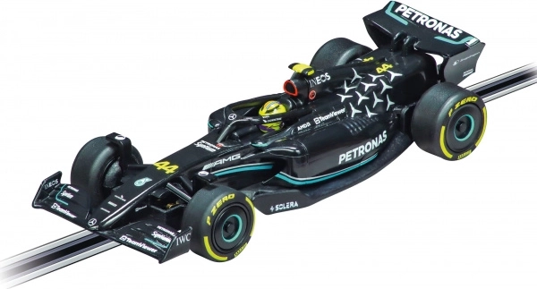 MERCEDES-AMG F1 W14 numéro 44 pour une conduite précise