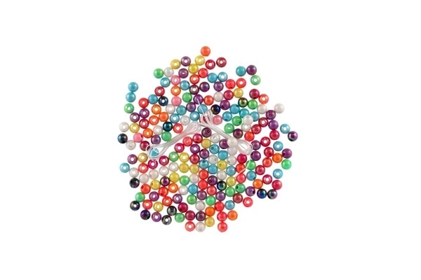 Perles avec ficelle en plastique mix de couleurs dans une boîte en plastique 3,5x12,5cm