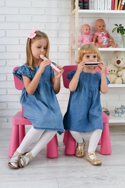 Flûte en bois avec petit lapin
