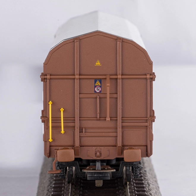 Ensemble de wagons couverts Shimmns de la compagnie ferroviaire slovaque