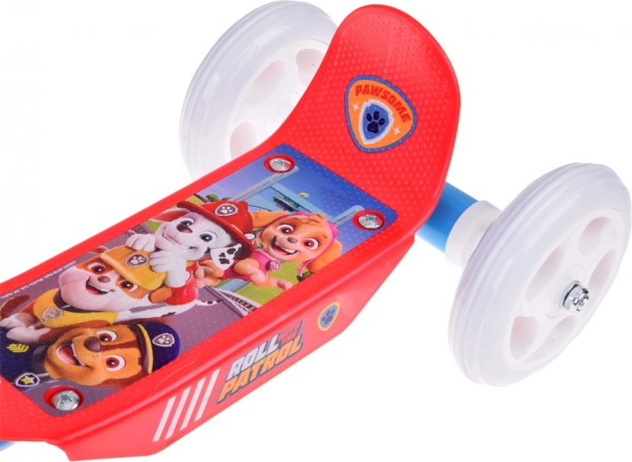 Plateau antidérapant avec double roue arrière