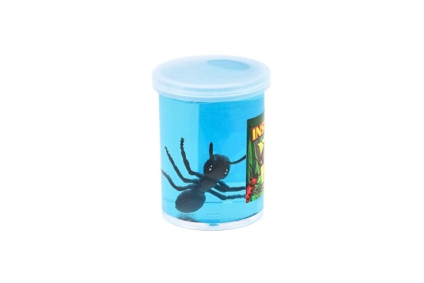 Figurines d’insectes réalistes