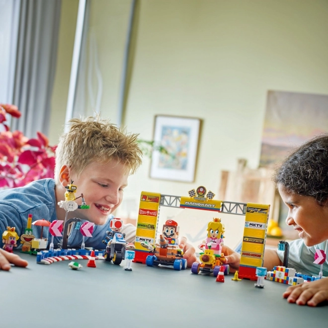 LEGO Super Mario Baby Peach et set Grand Prix