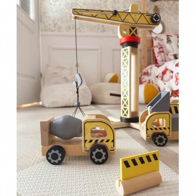 Ensemble de construction en bois 5 en 1 avec grue et véhicules de construction WOOPIE GREEN