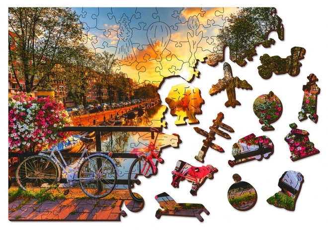 Puzzle en bois de vélos à Amsterdam