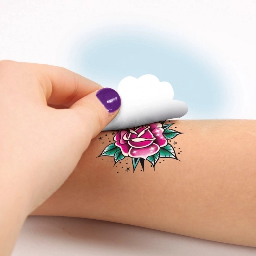 Tatouages temporaires simples, étape par étape