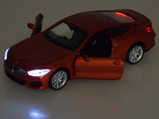 Modèle réduit métallique de voiture BMW M850i Coupé