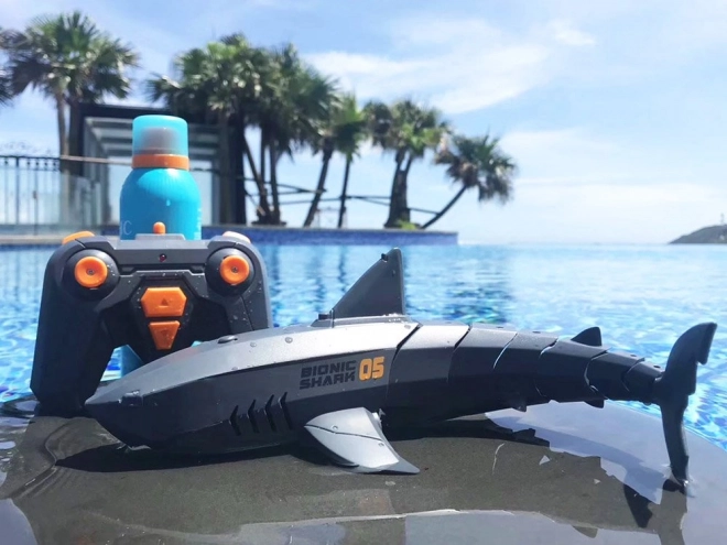 RC0534 requin flottant télécommandé