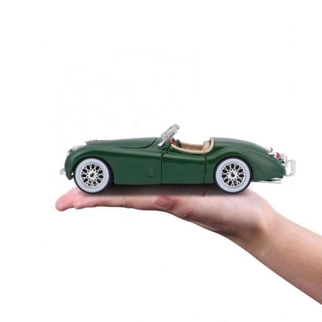 Bburago 1:24 Jaguar XK 120 Roadster (1951) vert 18-22018